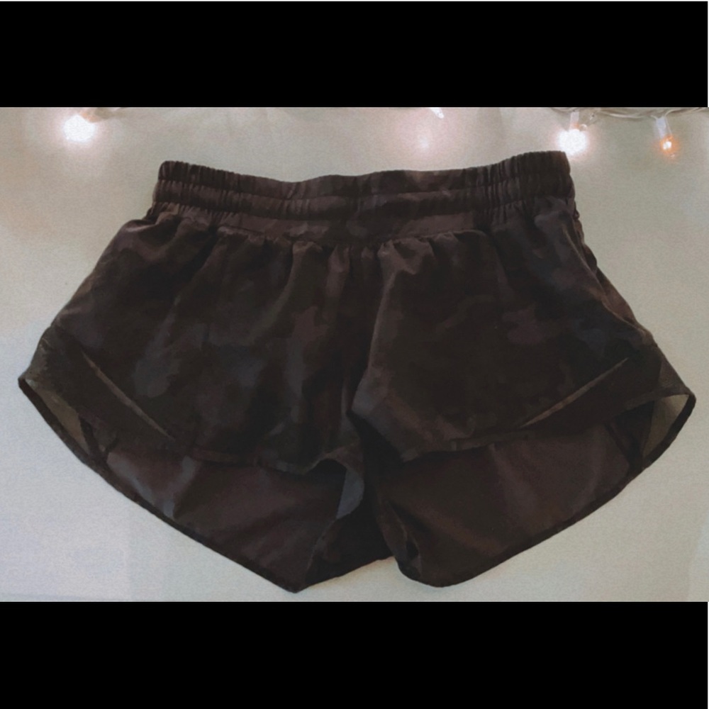 Lululemon Hotty hot shorts *2.5*